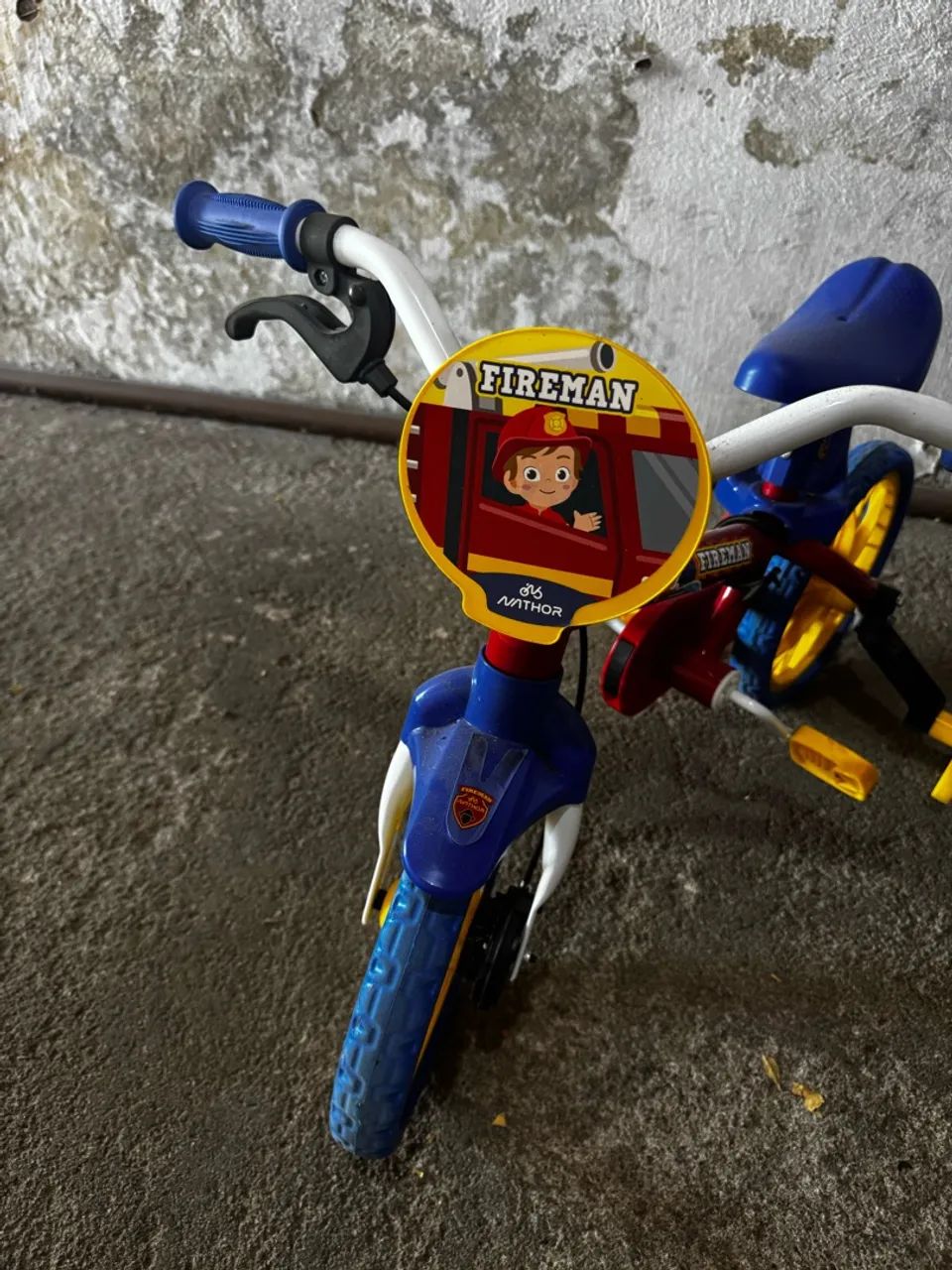Bicicleta infantil (fireman) - Foto 5