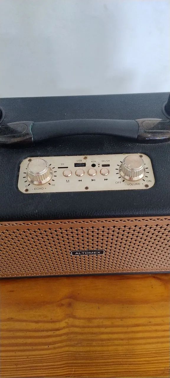 Caixa de som Karaokê com 2 microfones  - Foto 2