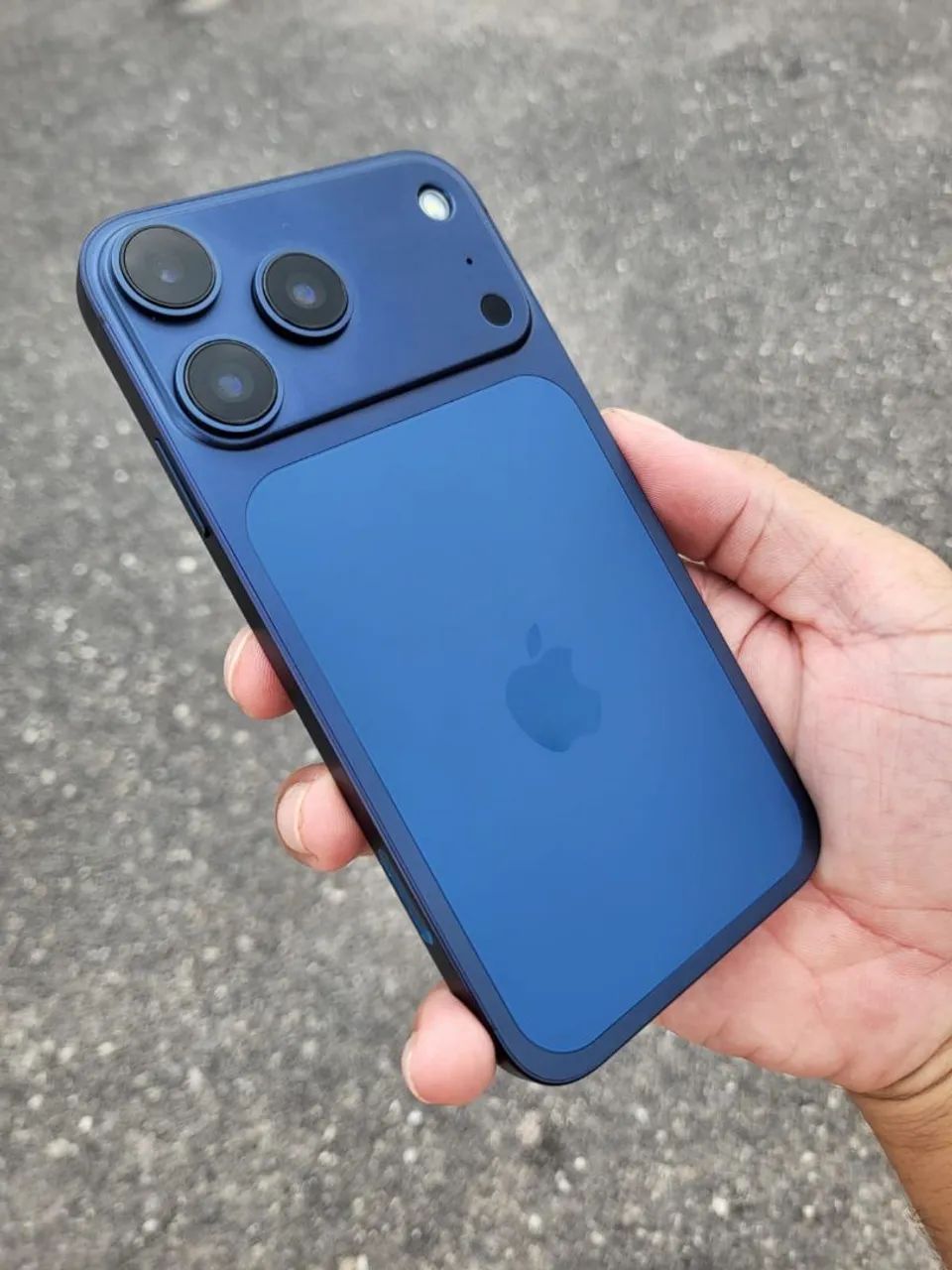 IPHONE XR -> 18PRO azul