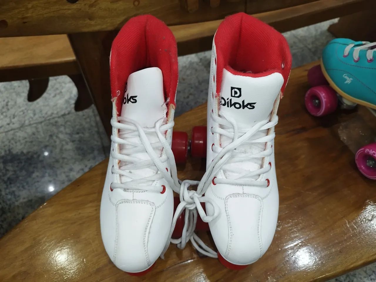 PATINS VINTAGE 