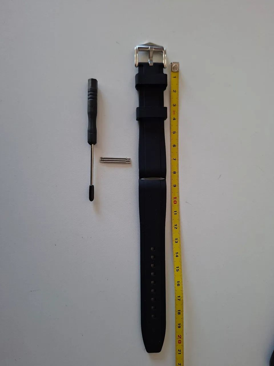 PULSEIRA DE RELÓGIO DE SILICONE PRETA 20mm - Foto 3