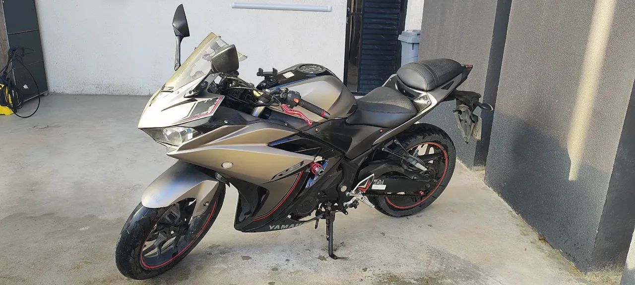 Yamaha R3 2017 - Foto 3