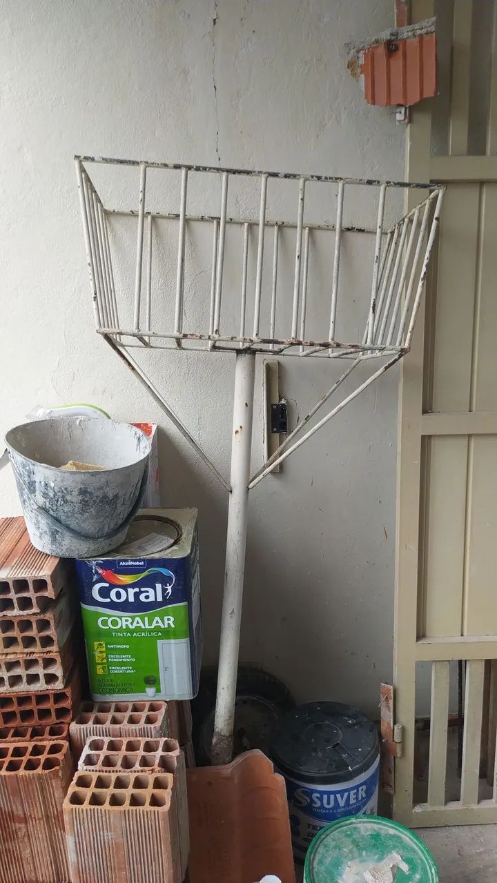 Cesta de ferro para lixo