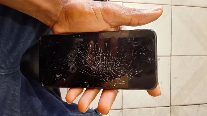 Infinix Hot 50i 256gb - Foto 2