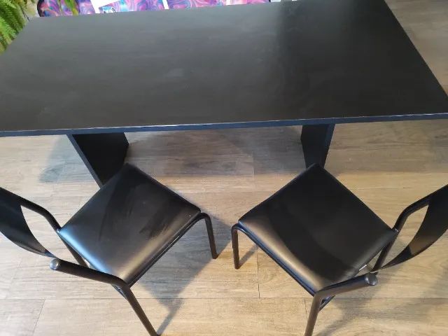 Mesa madeira com 4 cadeiras - Foto 2