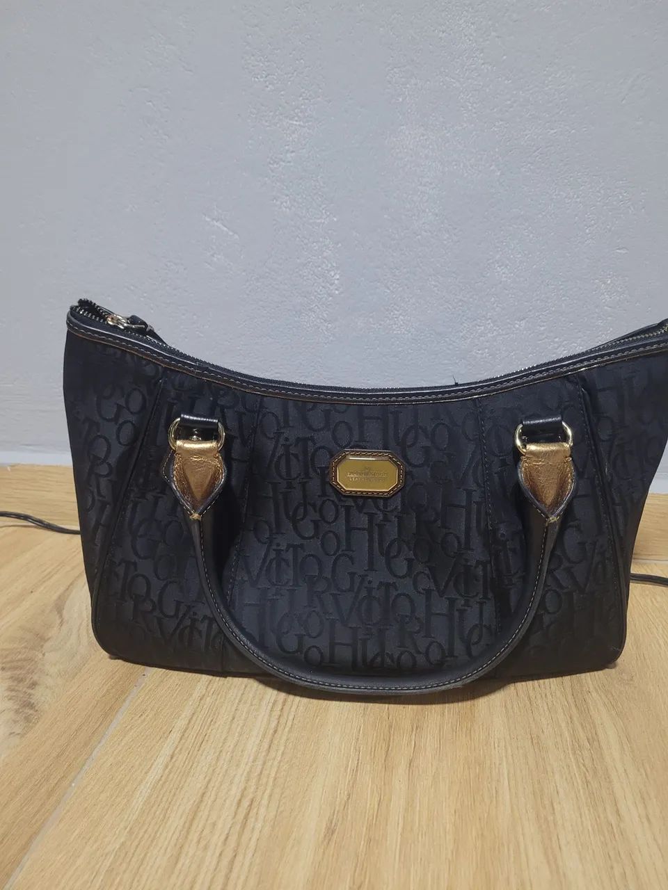 Bolsa original victor hugo Dalia perfeito estado usada