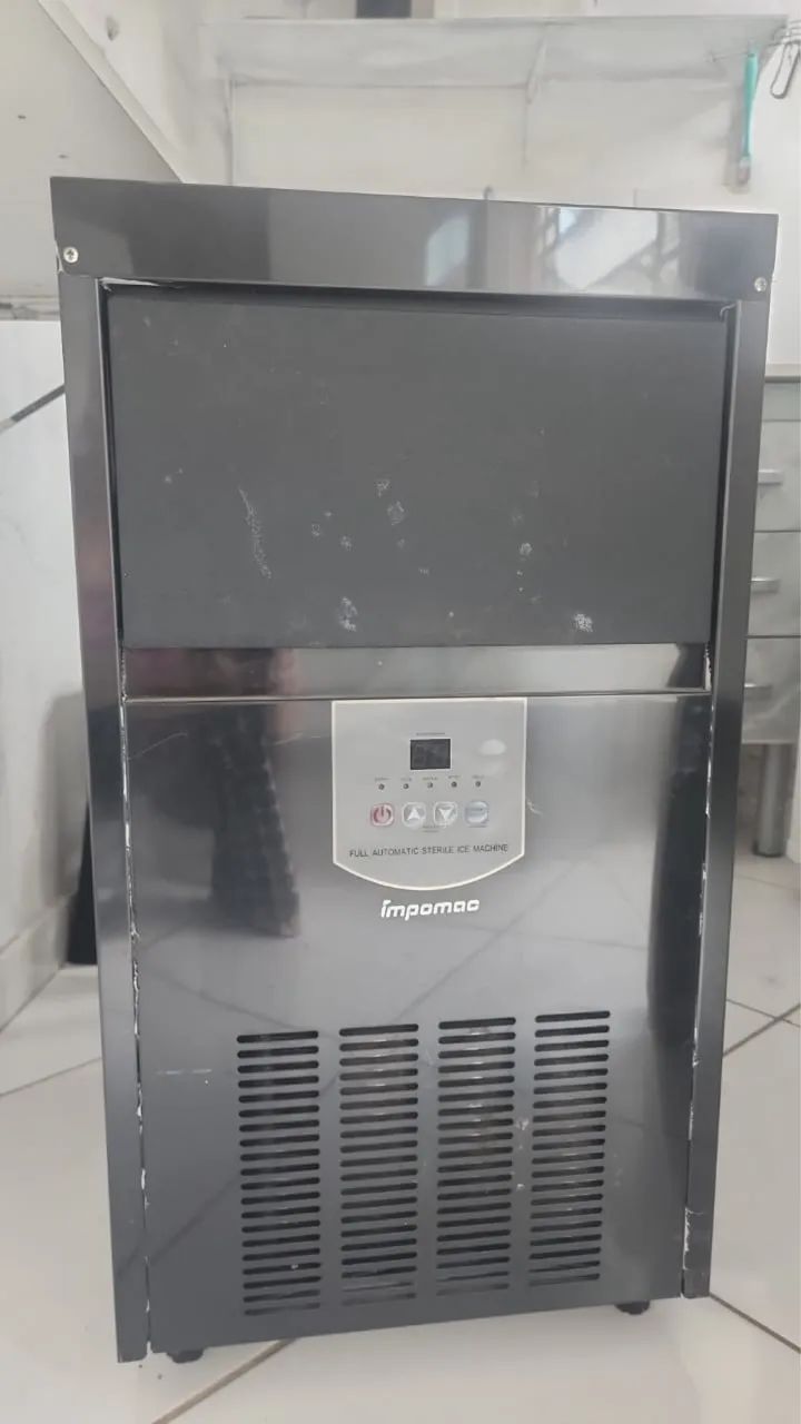 Máquina de gelo impomac 