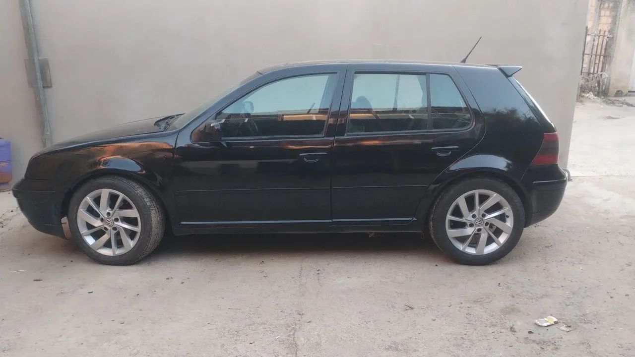 Volkswagen Golf GTI 1.8 MI 20V Turbo 4P Mec. 2000