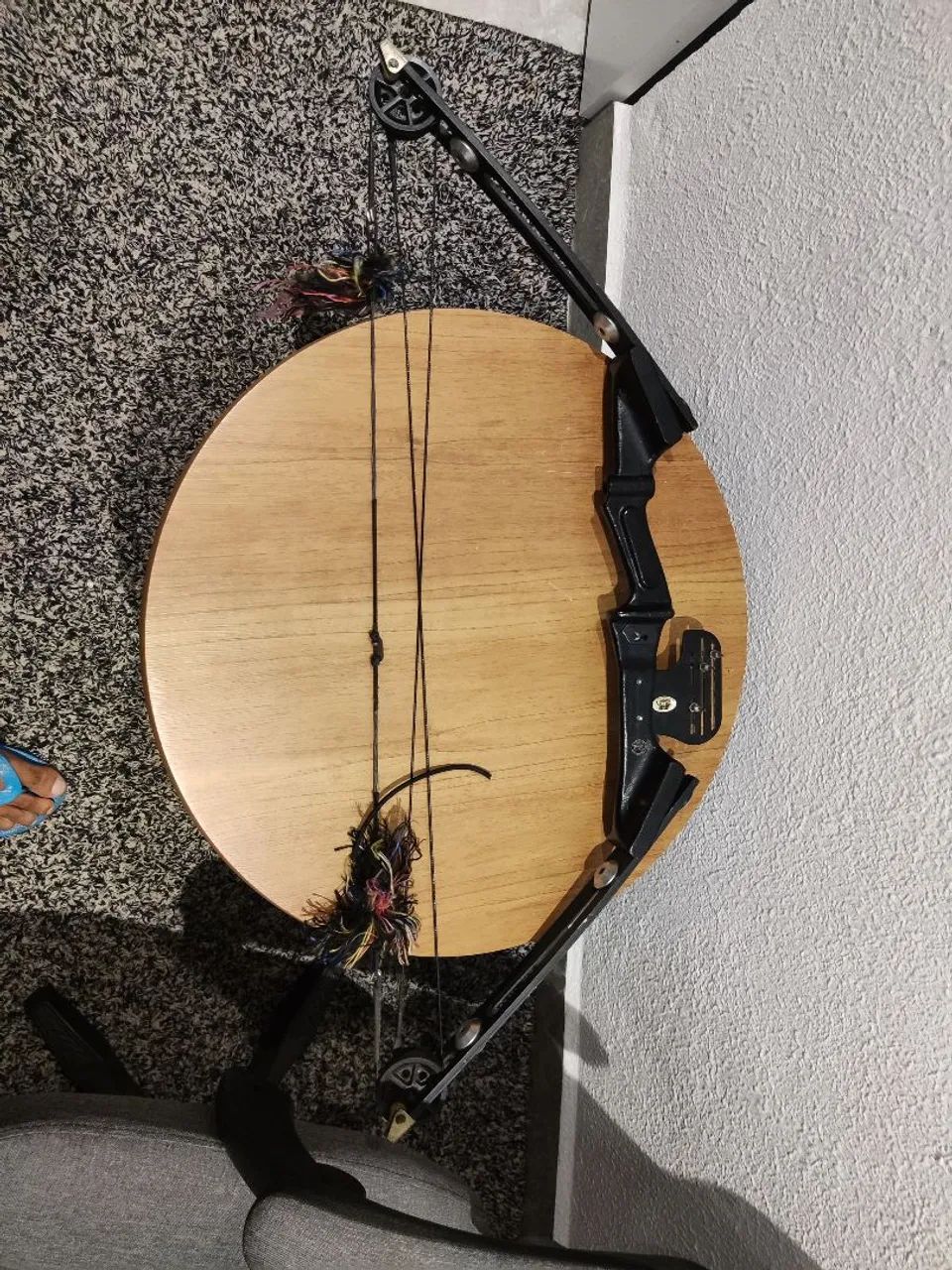 Arco composto 70 libras com flexas.