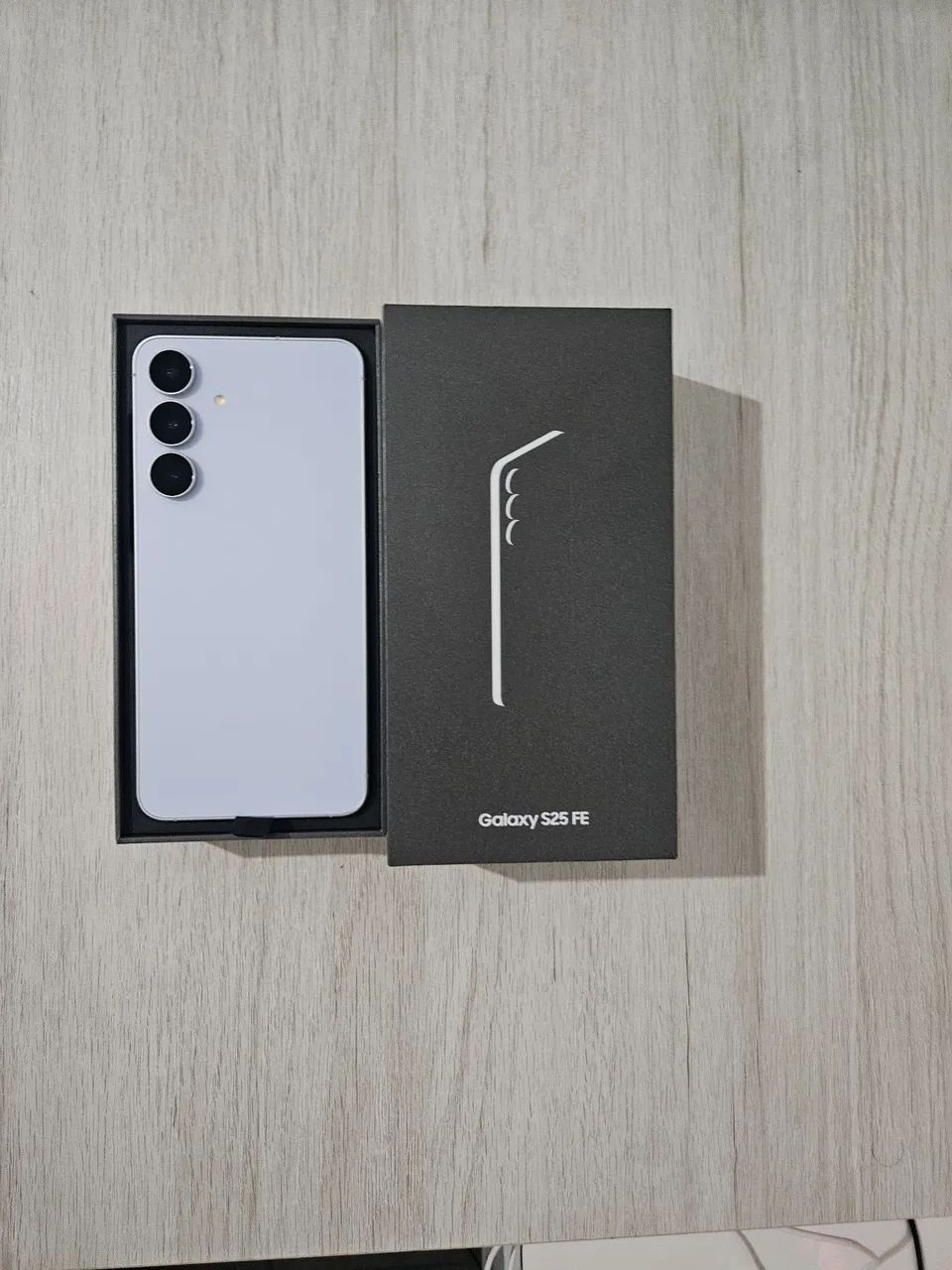 Samsung S25 FE