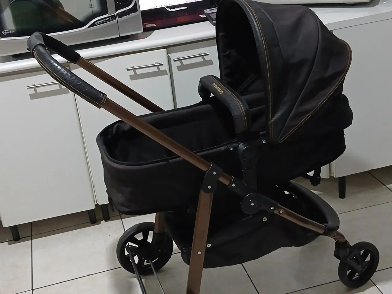 Carrinho de bebê três em um  - Foto 4