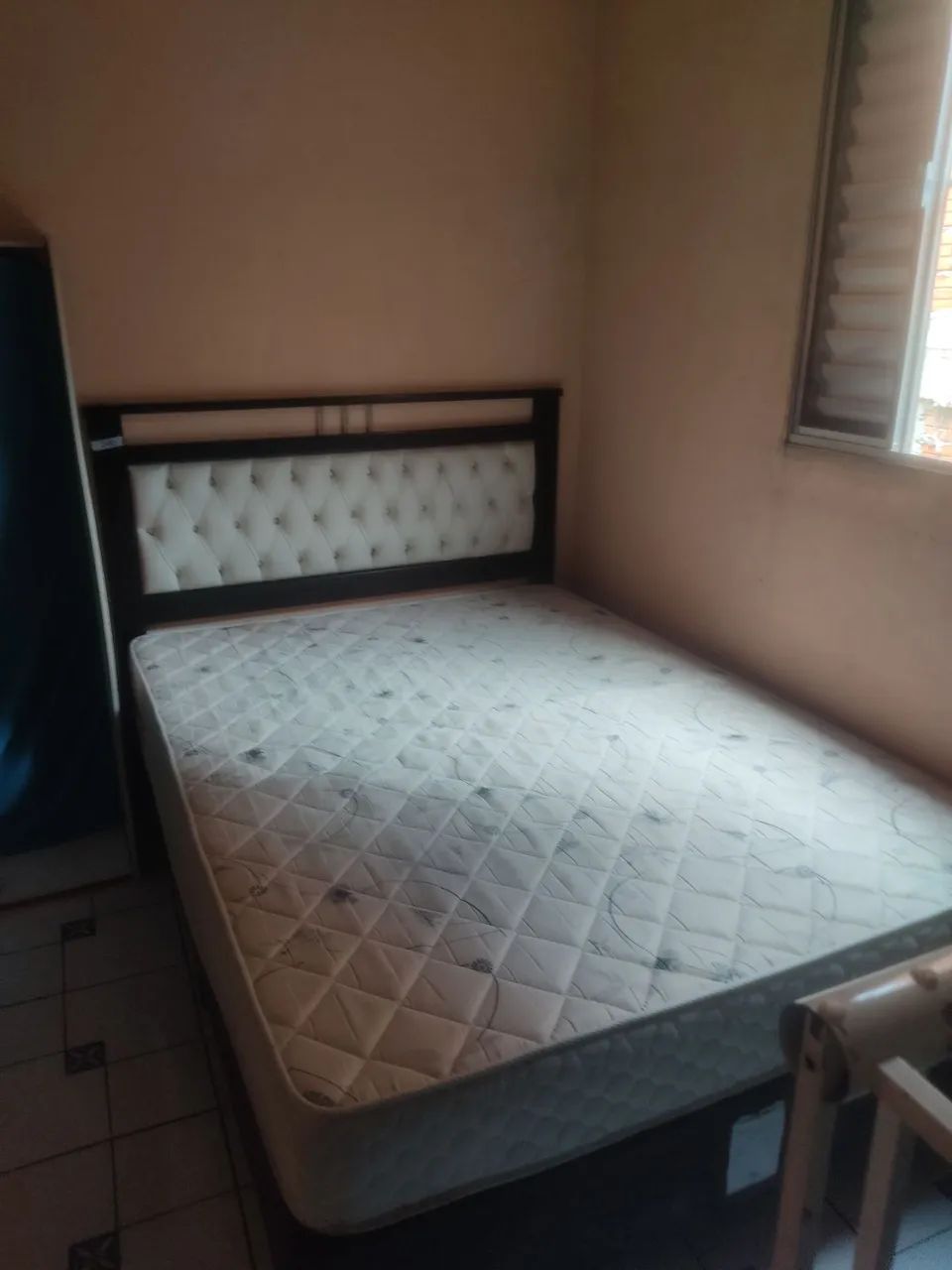 Cama box com cabeceira