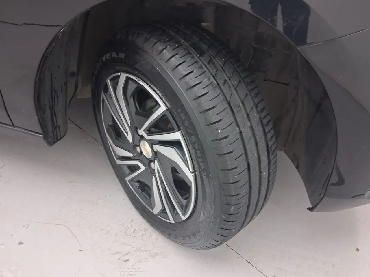 Chevrolet Onix Activ 1.4 8V Flex Aut. 4P, foto 13 de 18
