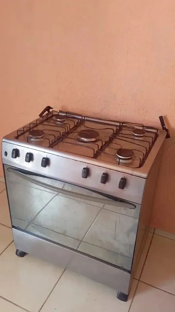 Fogão de 5 bocas 