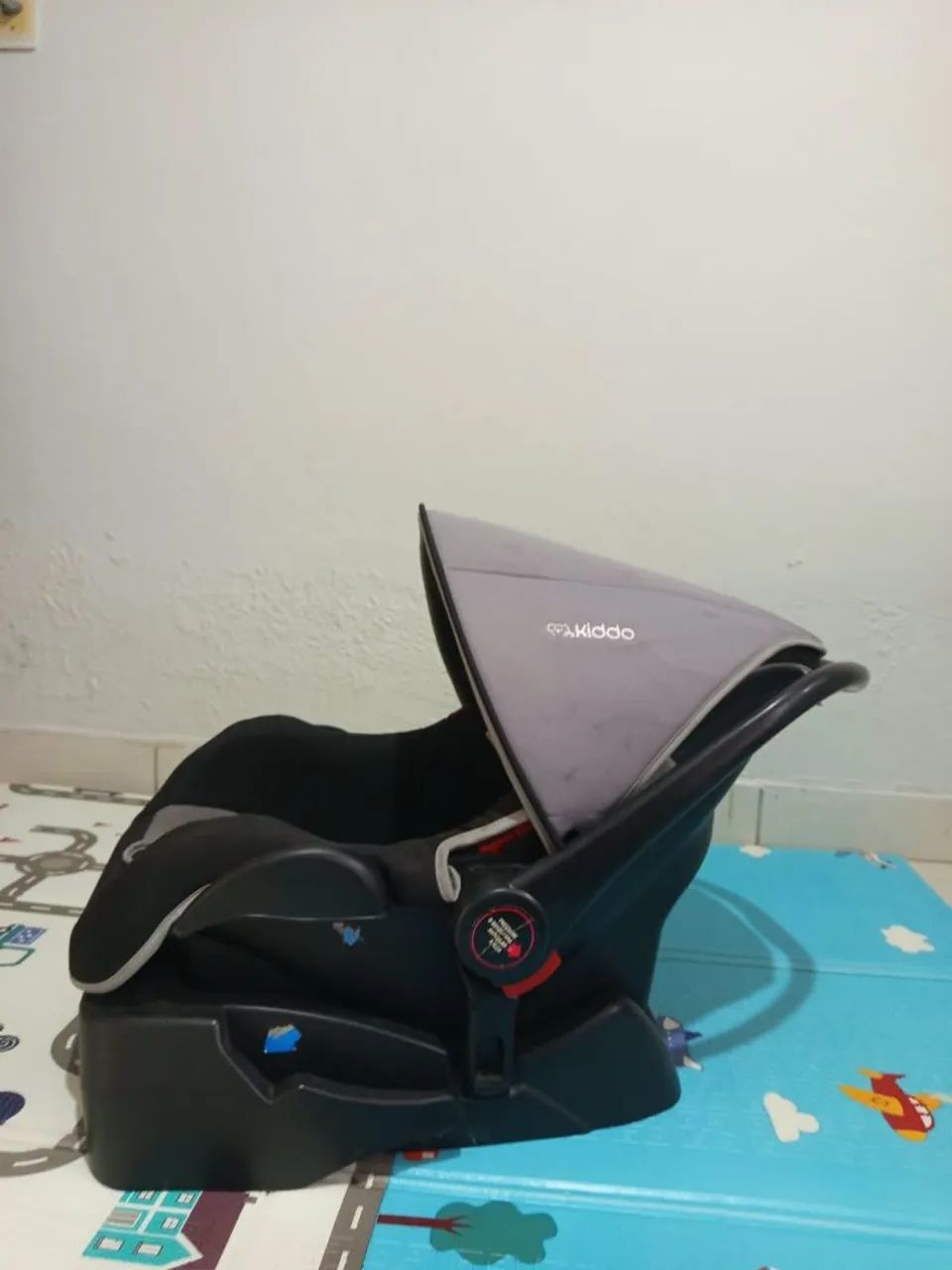 Vende cadeirinha infantil com base de encaixe 