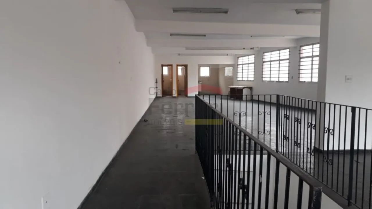 Prédio comercial Av Água Fria AT=340m²