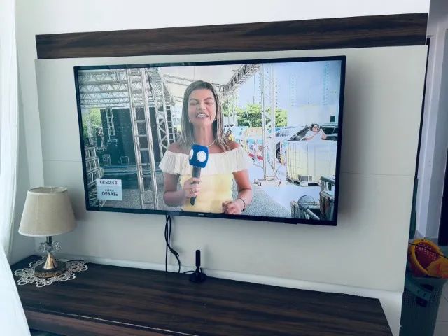 Conjunto de mesa, rack de sala e painel para tv 