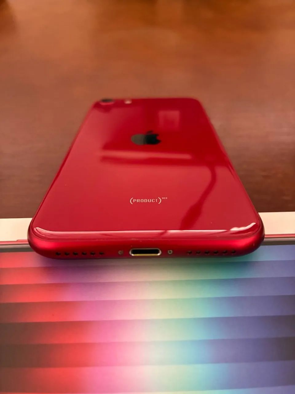 iPhone SE (3ª geração) 64 Gb Product Red - Celulares e Smartphones