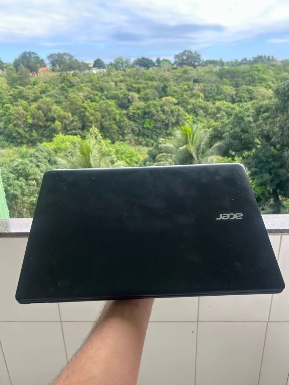Acer Celeron 8GB HD 500GB