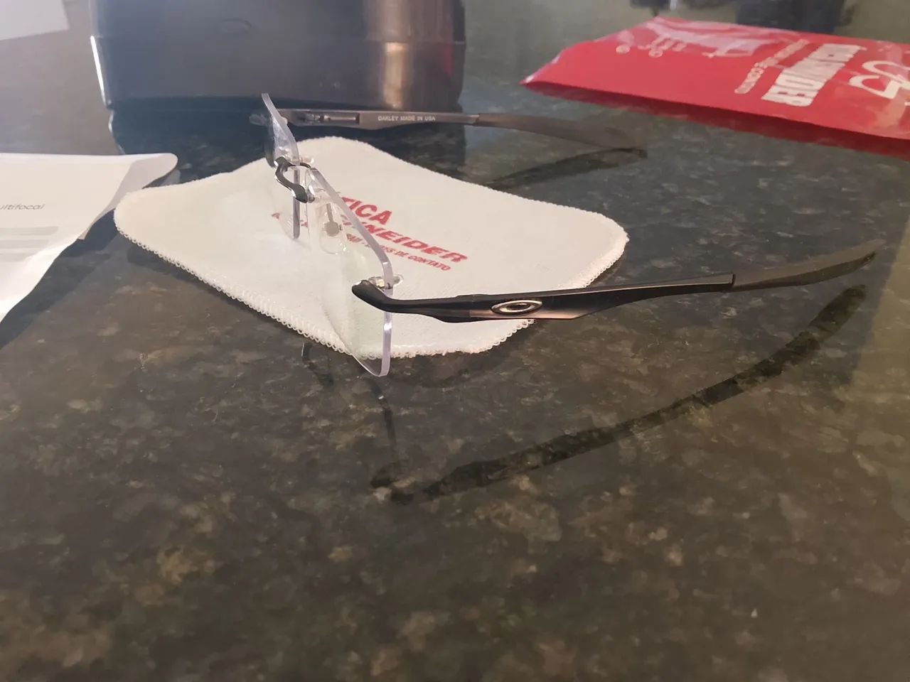 Vendo óculos de descanso Oakley 