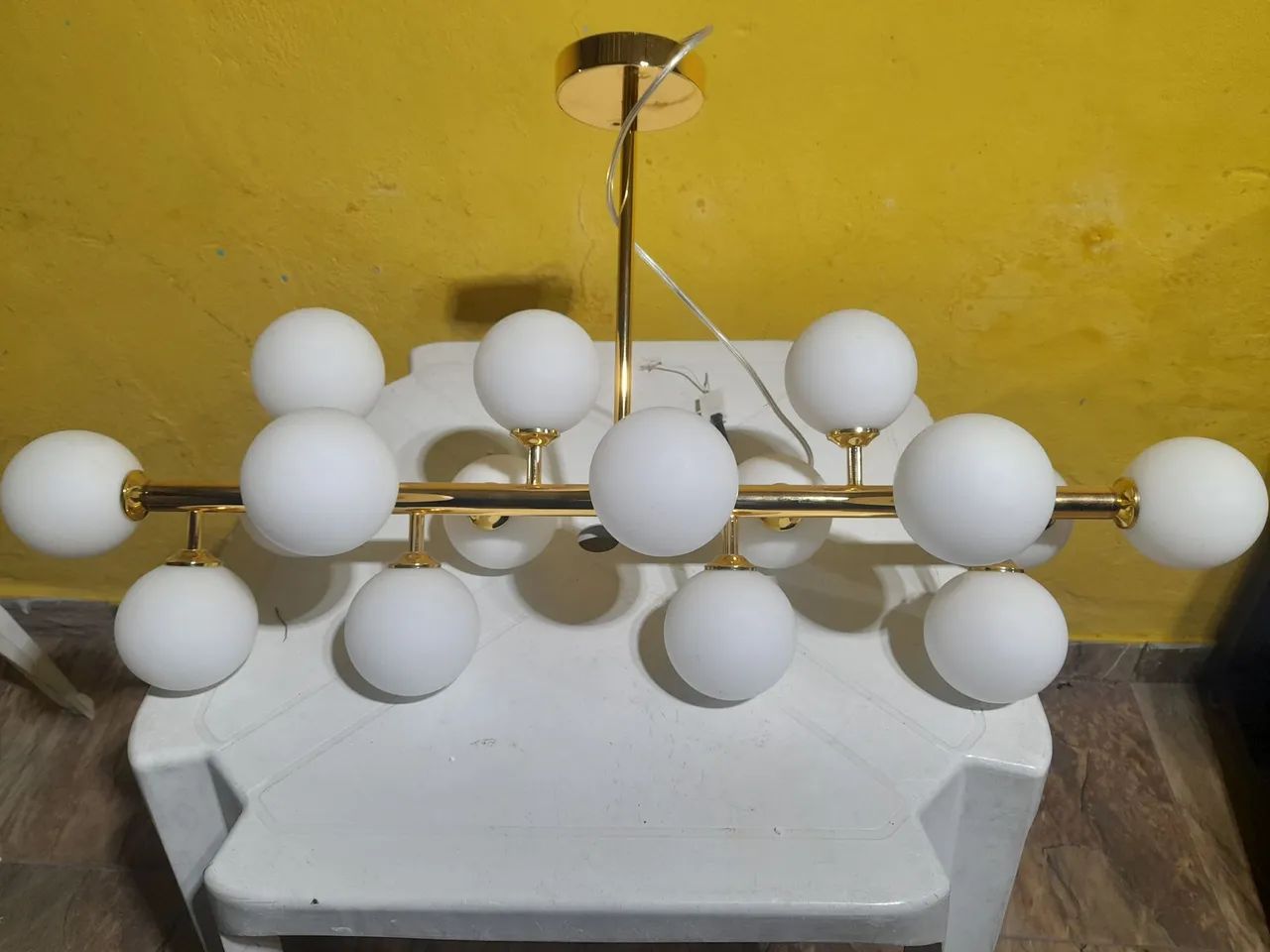 Pendente retangular jabuticaba 15 globos 