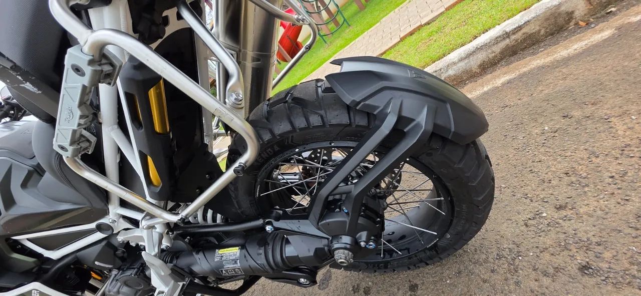 Moto nova sem detalhe nunca caiu, sem risco - Foto 5