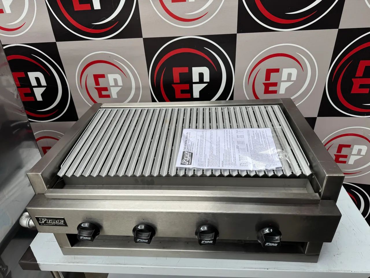 VENDO UM CHAR BROILER 4 QUEIMADORES FIRE NOVO - Foto 2