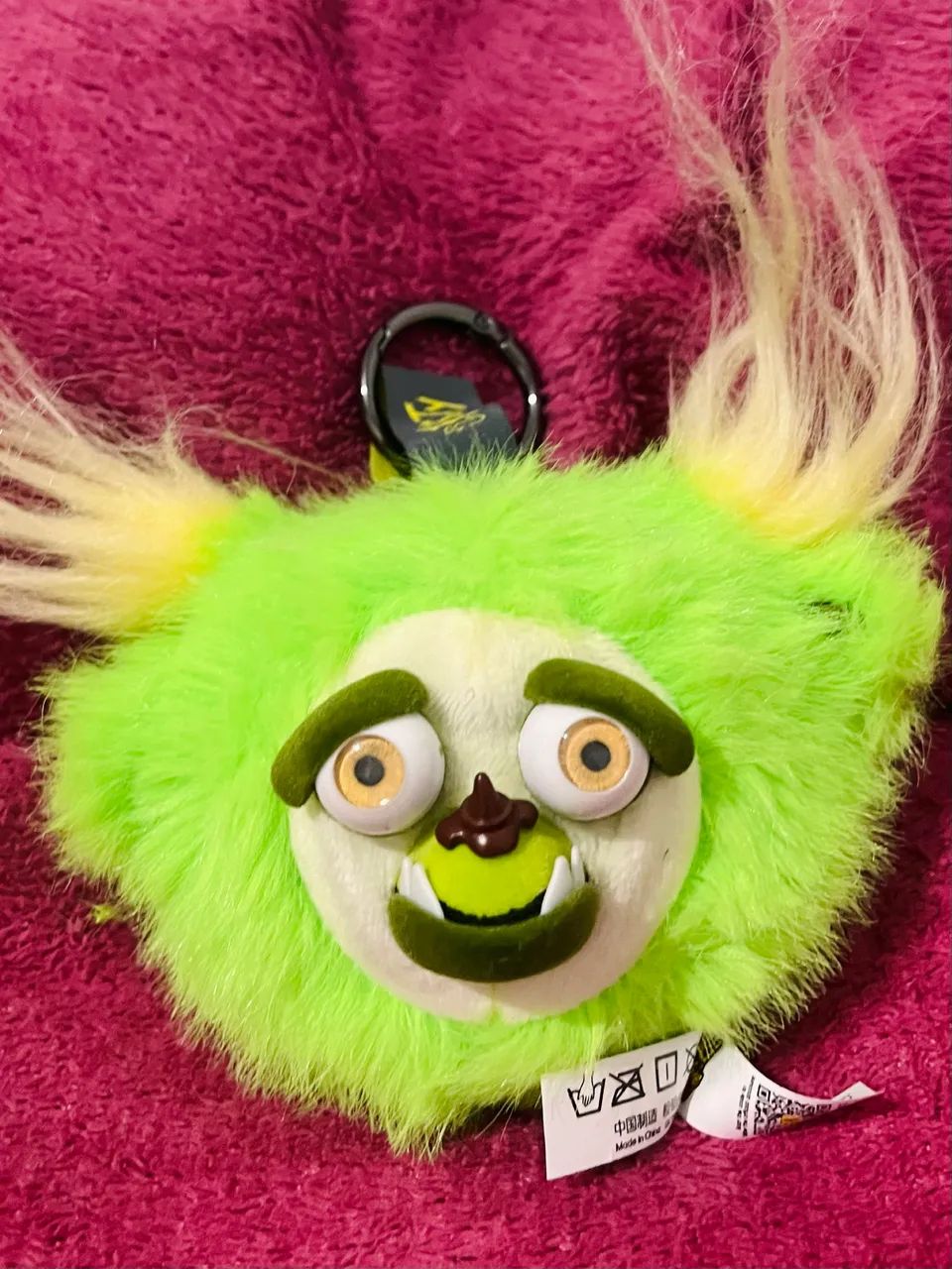 Chaveiro Feisty Pets PomPom verde 