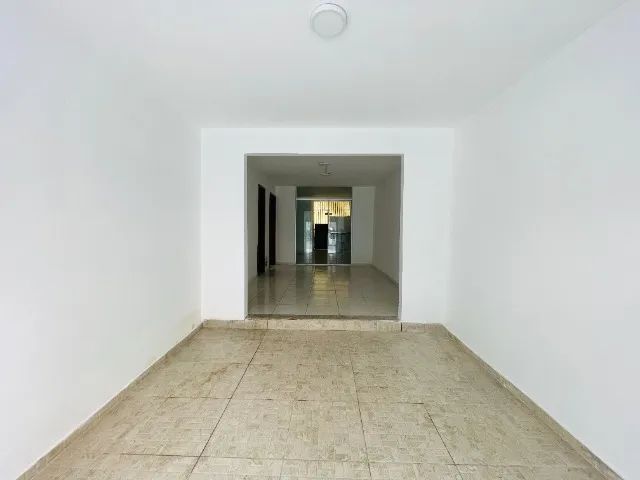 Aluguel de Casarão para Residência ou Empresa. - Foto 2