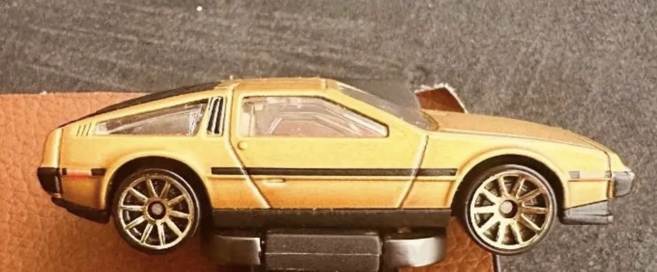 Coleção Hot Wheels Delorean 5 - Foto 2