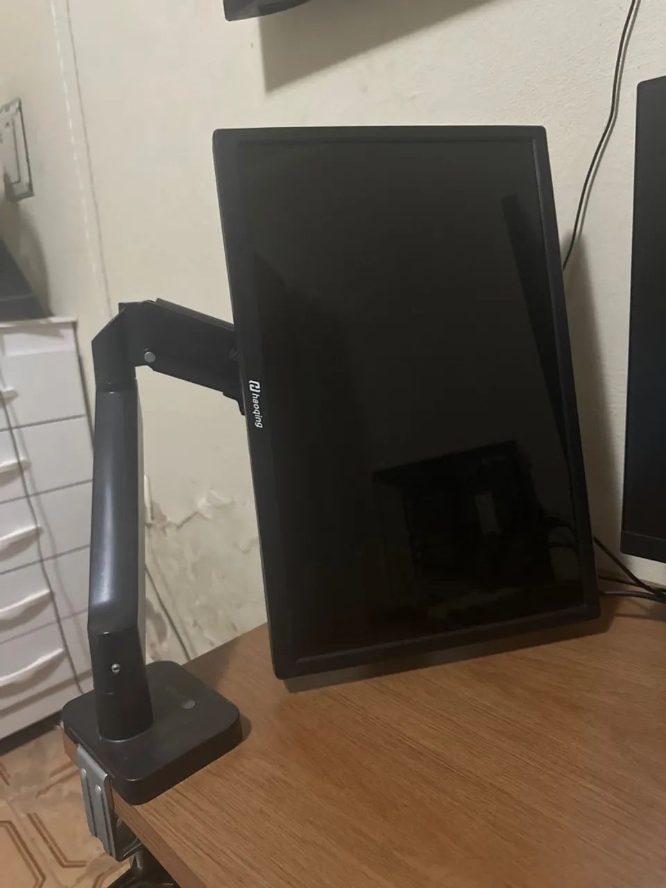  Vende-Se Monitor Com braço articulado 