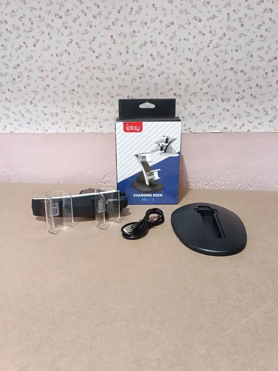 Vendo Base de Carregamento Dupla iPlay para Controles DualSense PS5 Semi novo - Foto 5