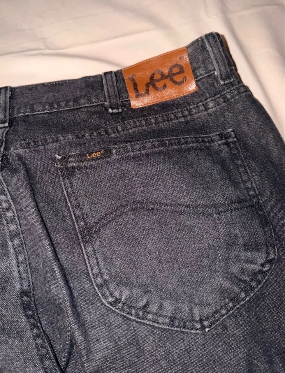 CALÇA LEE JEANS PRETO 52 IMPORTADA (PEÇA RARA EM PERFEITO ESTADO)  - Foto 2