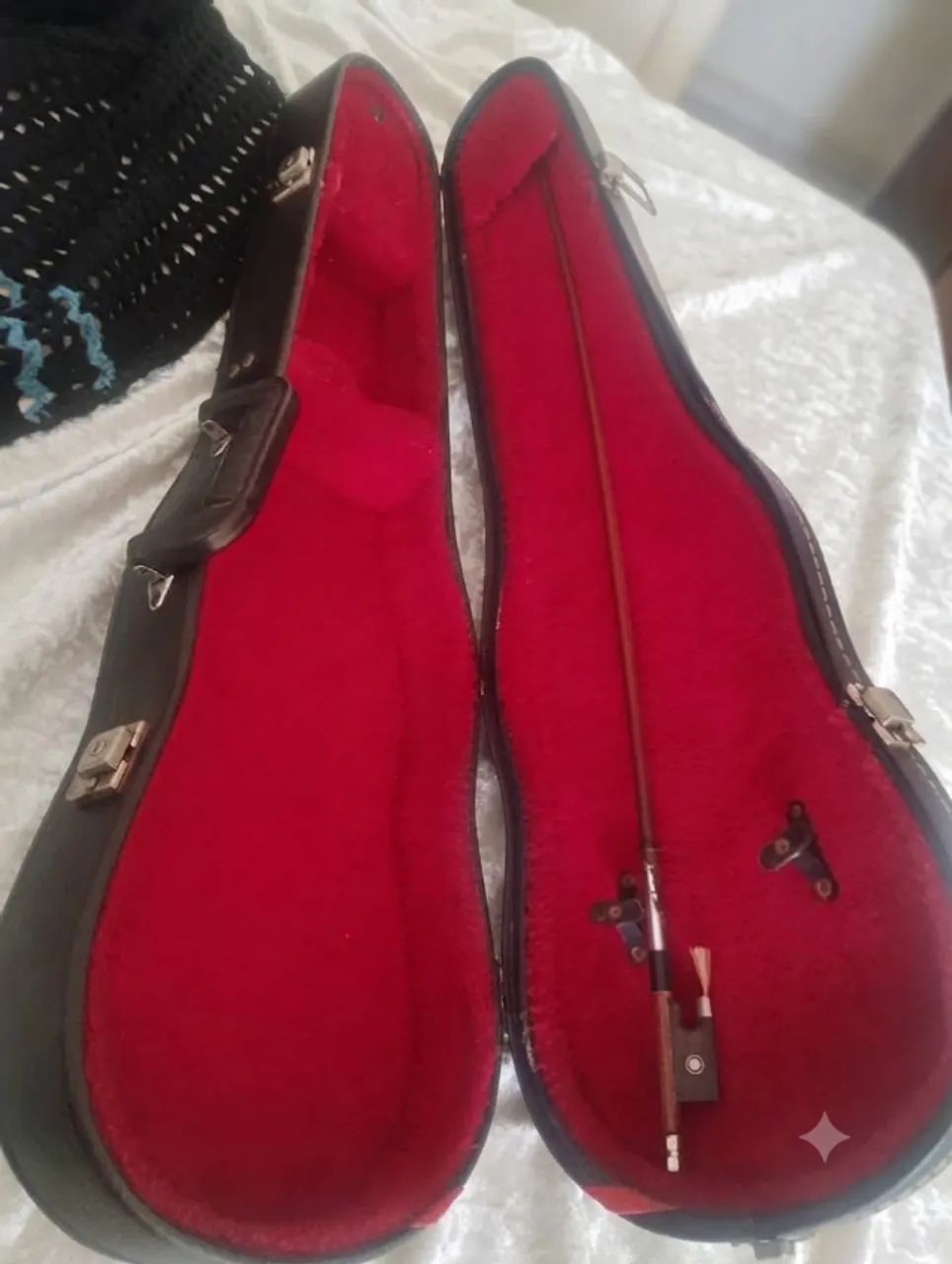 case de violino de couro e veludo vermelho - Foto 2