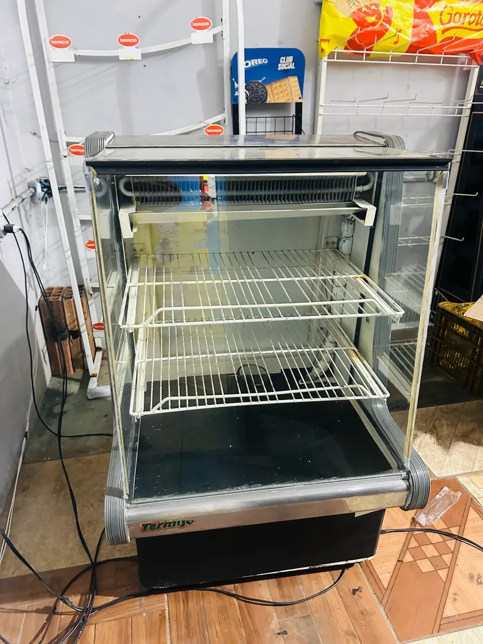 Vendo esse balcão expositor  - Foto 4