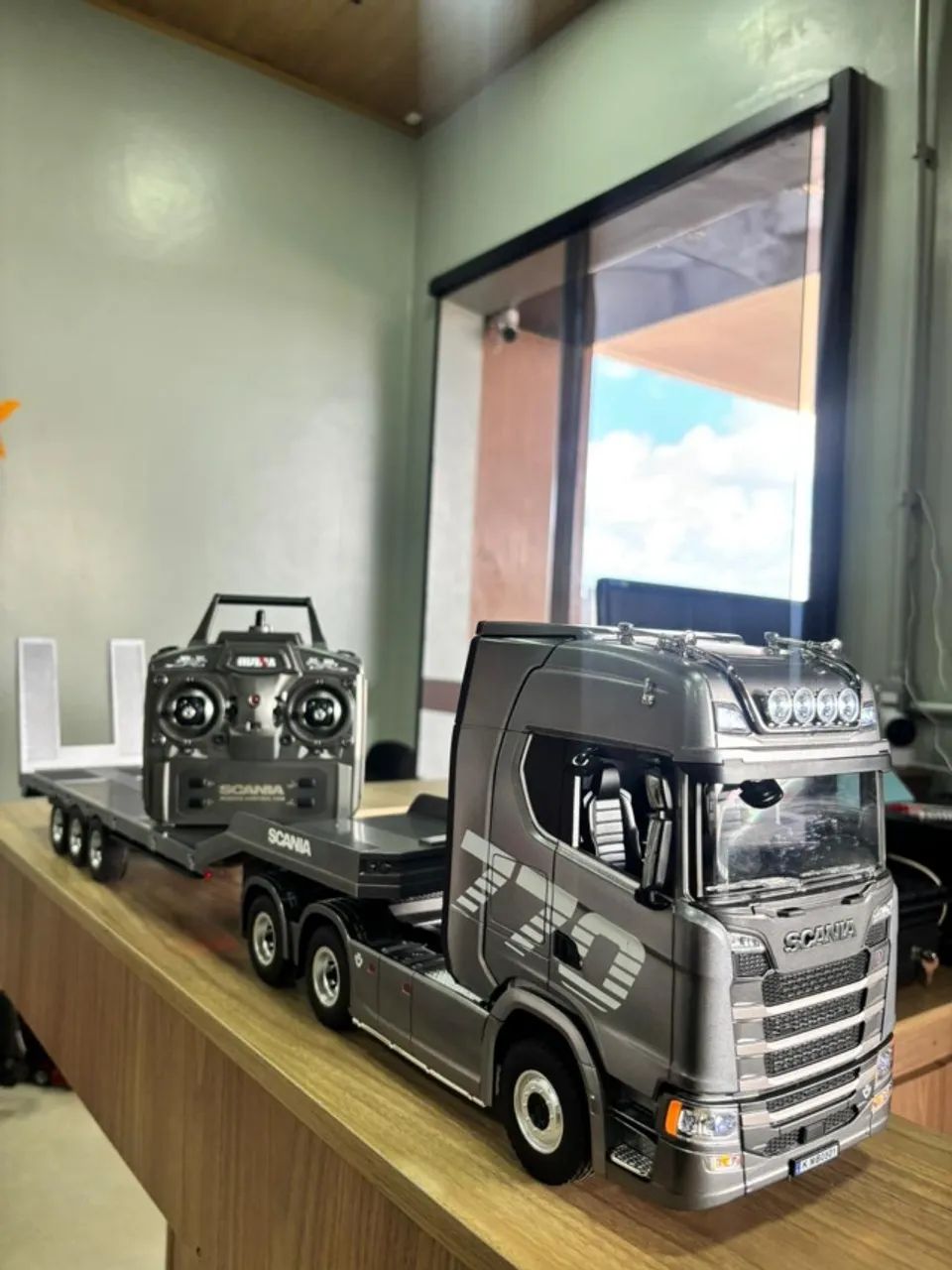CAMINHÃO SCANIA + PRANCHA 3 EIXOS - Foto 4