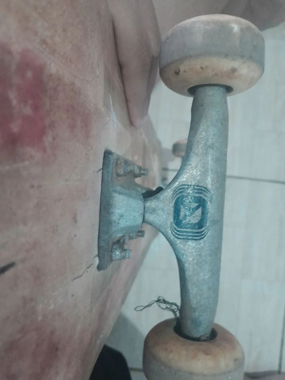 Skate profissional. leia a descrição  - Foto 4