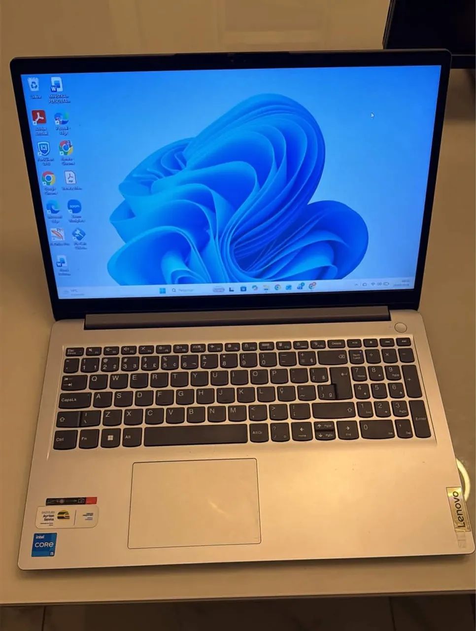 Notebook Lenovo Ideapad - estado de novo
