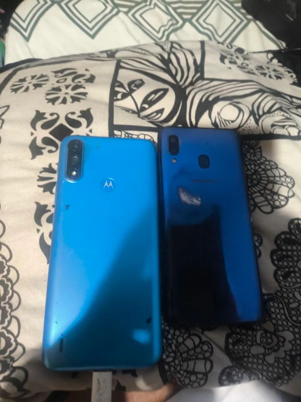 Samsung e Motorola  - Foto 2