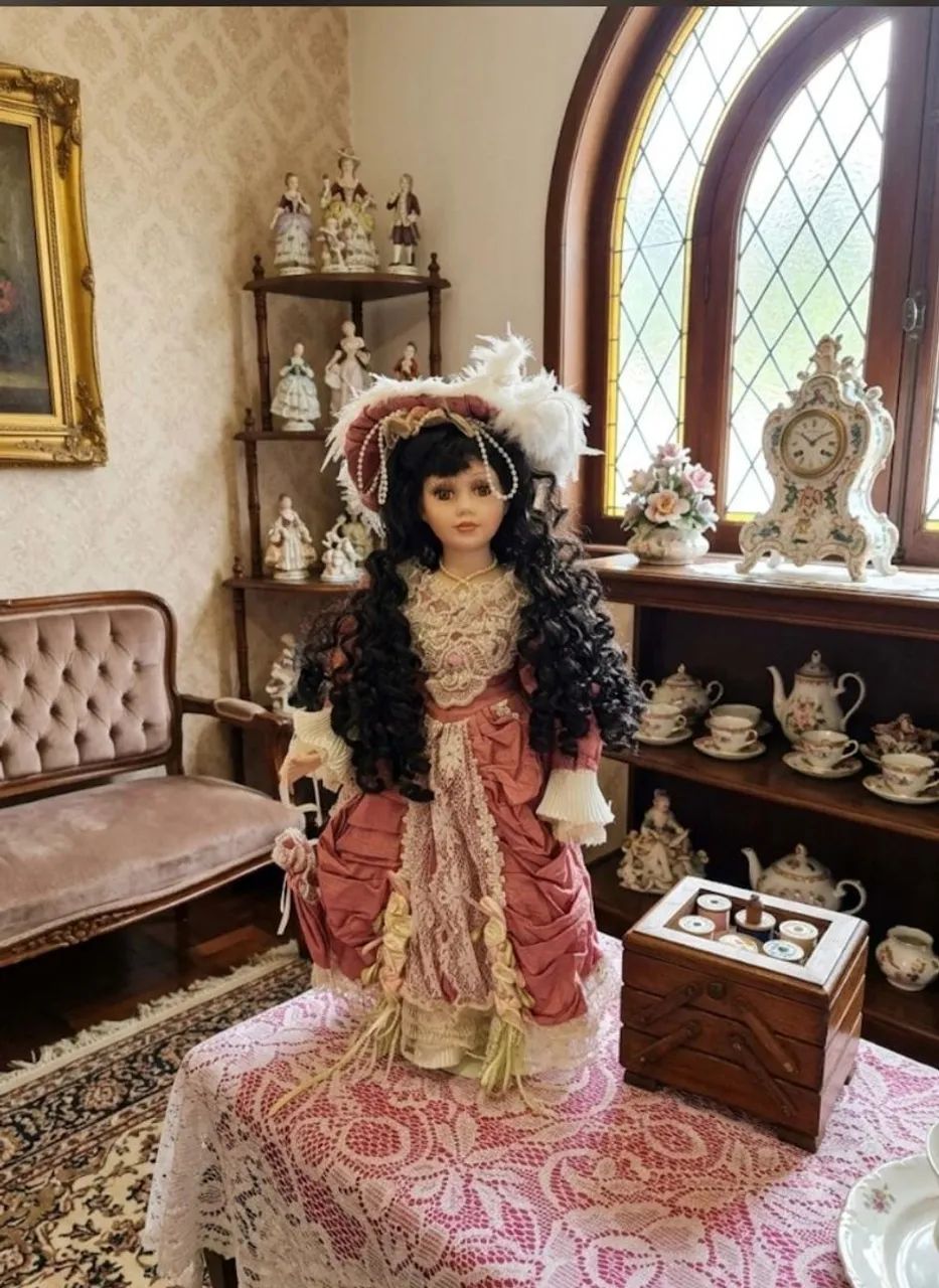 Boneca porcelana vintage
