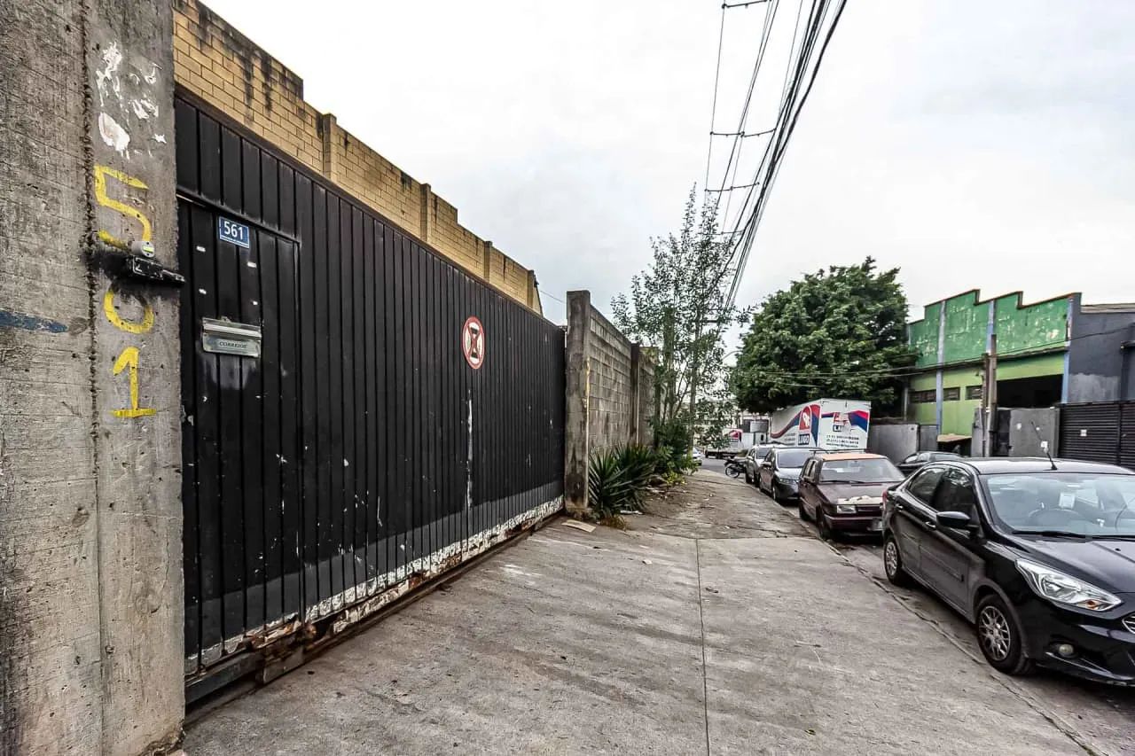 Galpão na Rua Cecília Roizen, 561  930 m² - Foto 2