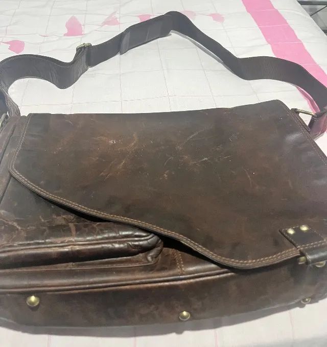 Bolsa Carteiro em Couro de Búfalo 
