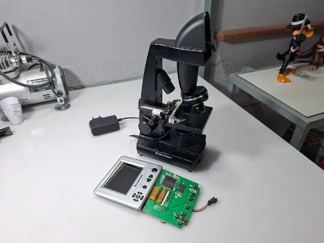 Microscopio Digital LCD Celestron - Retirada de peças - Foto 4