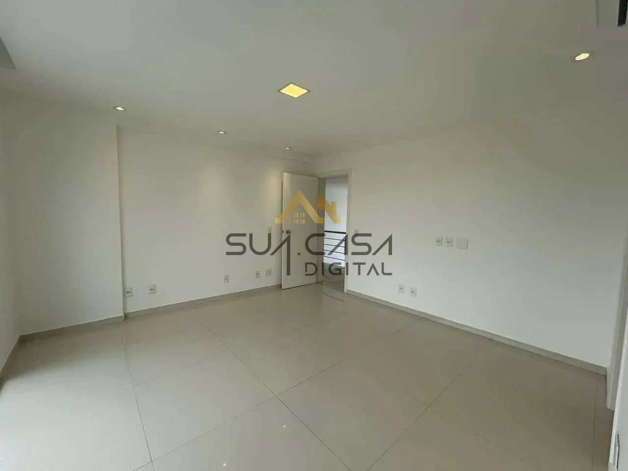 Casa Triplex de Alto Padrão no Santa Mônica Jardins | 5 Suítes e Lazer Completo REF: CA001