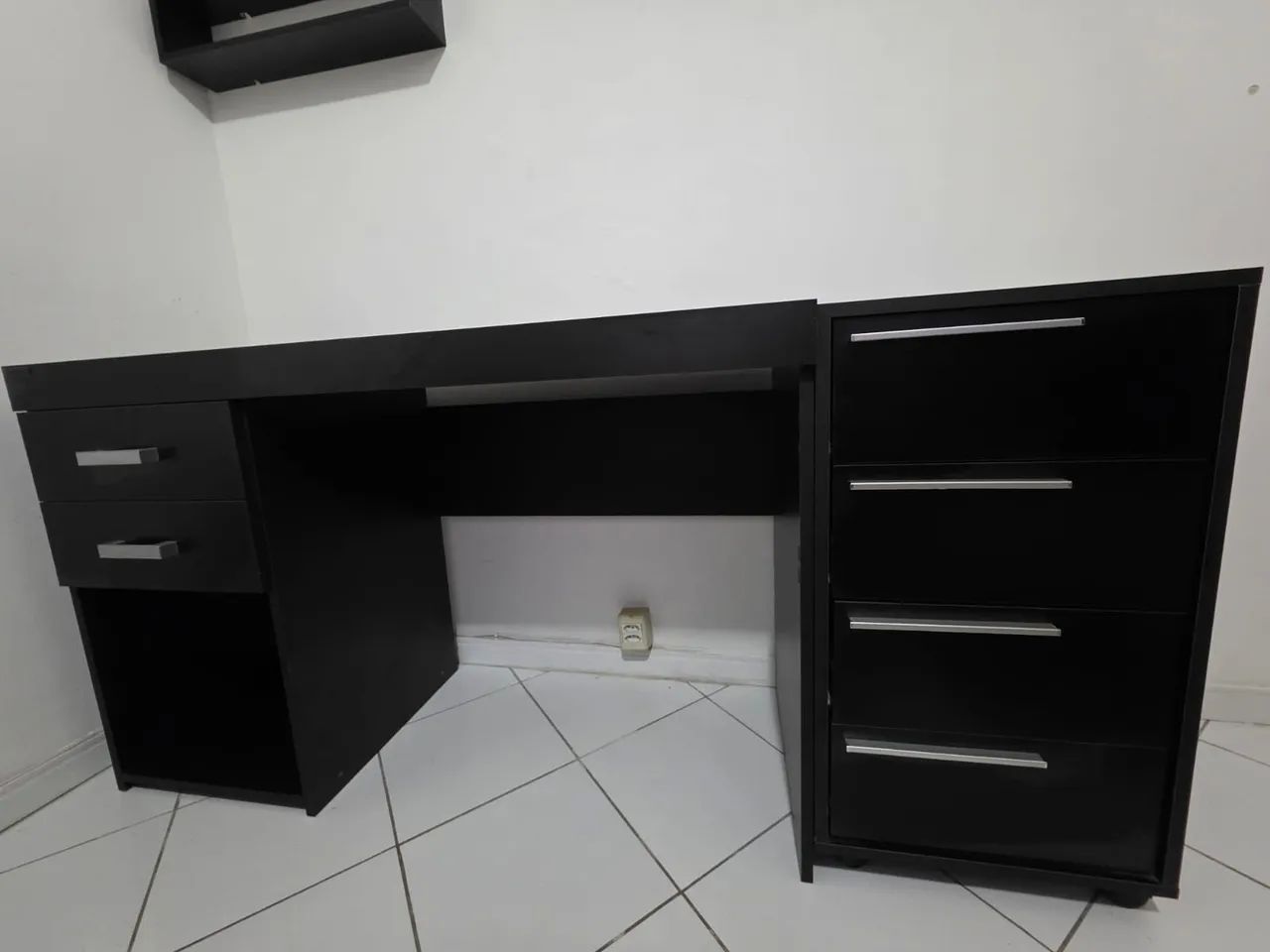 Escrivaninha Preta com 6 Gavetas  - Foto 5