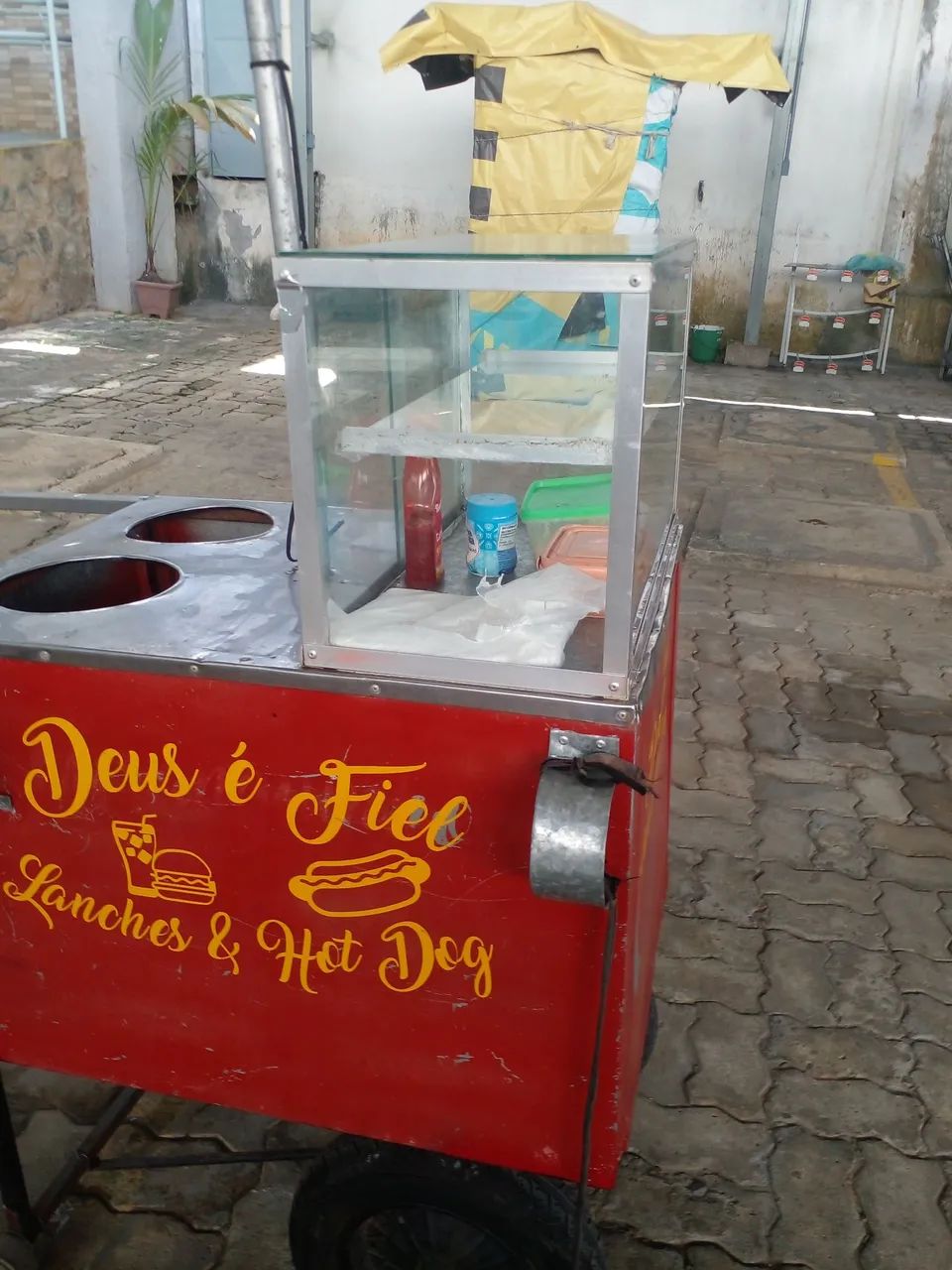 Carrinho de cachorro quente  leve e compacto - Foto 3