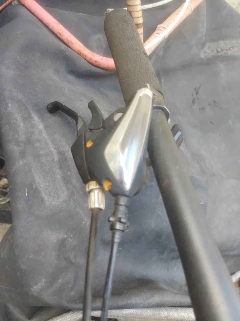 Vendo uma Bicicleta aro 29 - Foto 4