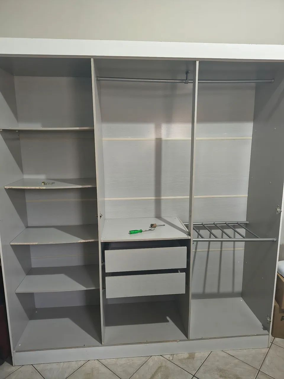 Guarda roupa 6 portas  - Foto 4