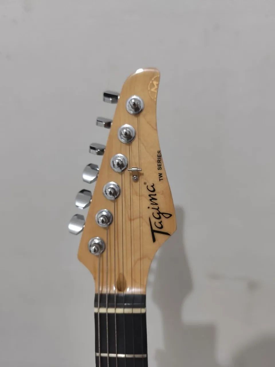 Guitarra Tagima Full Upgrades  - Foto 2