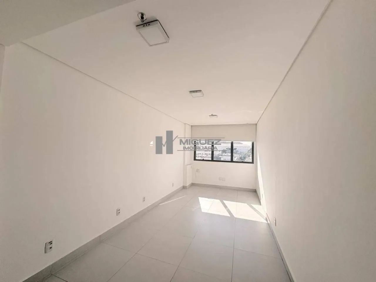 Sala comercial para alugar no Haddock Busines - Rua Haddock Lobo - 23 M² - 1 Vaga - Metrô. - Foto 2